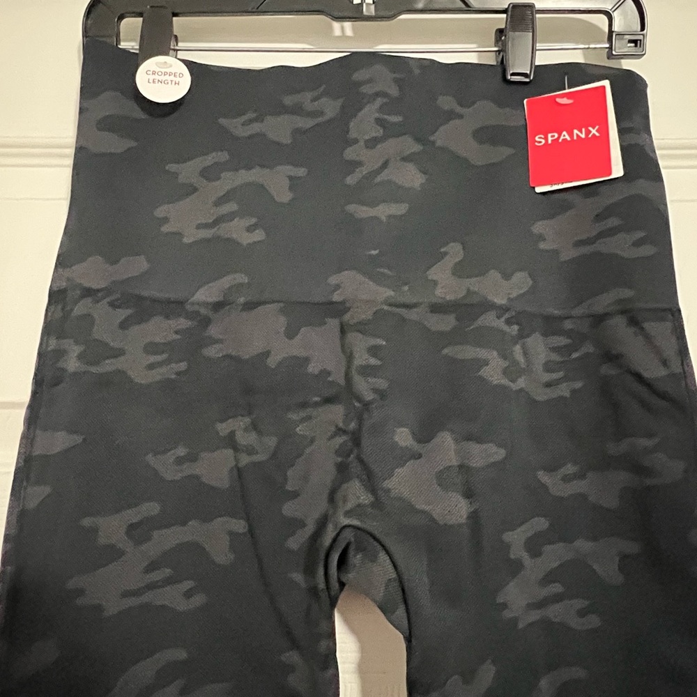 Spanx Leggings- NWT